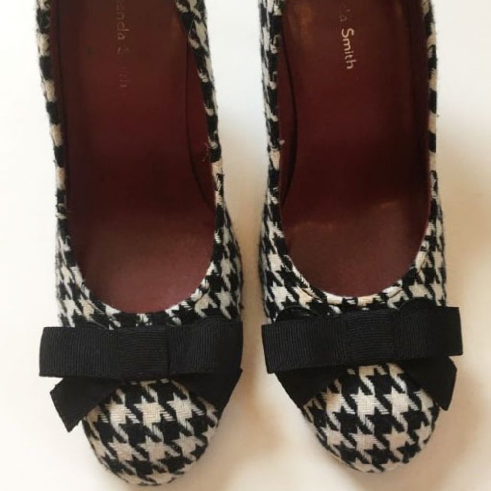 Check Pumps with Bows